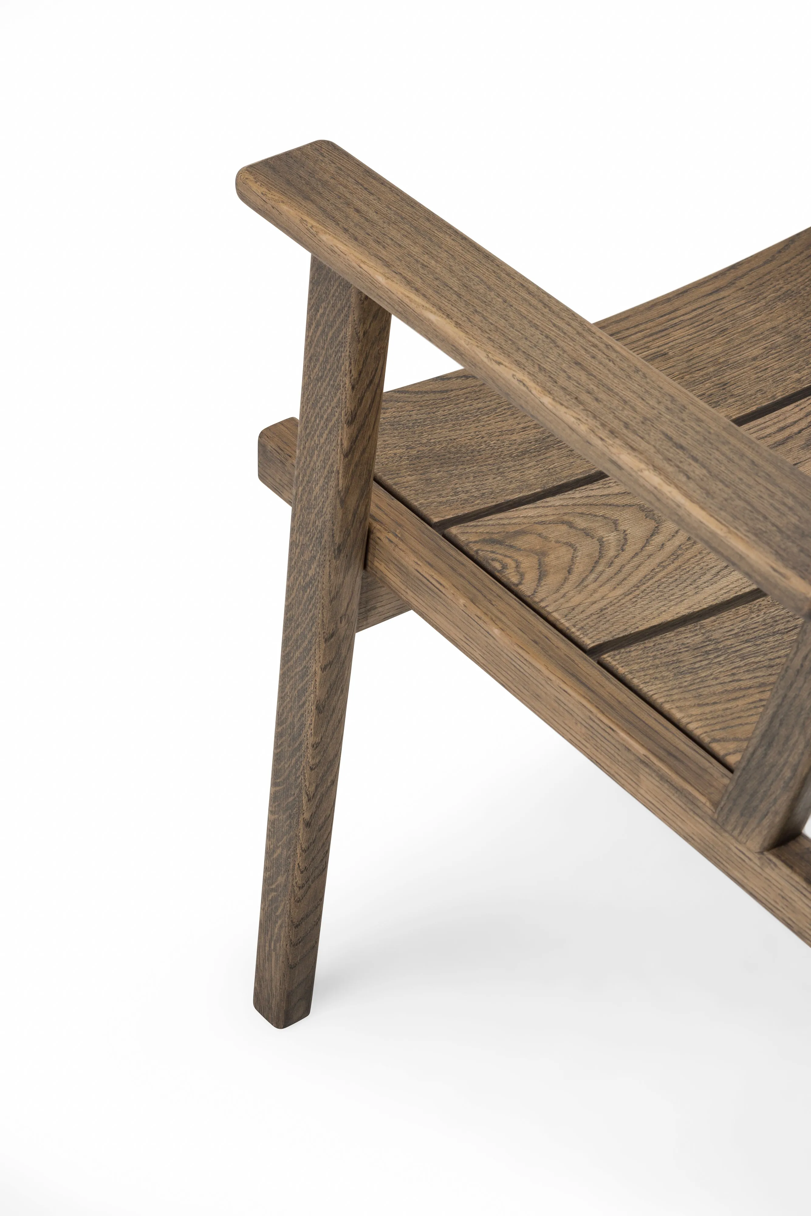 98.6°F OUTDOOR DINING ARMCHAIR