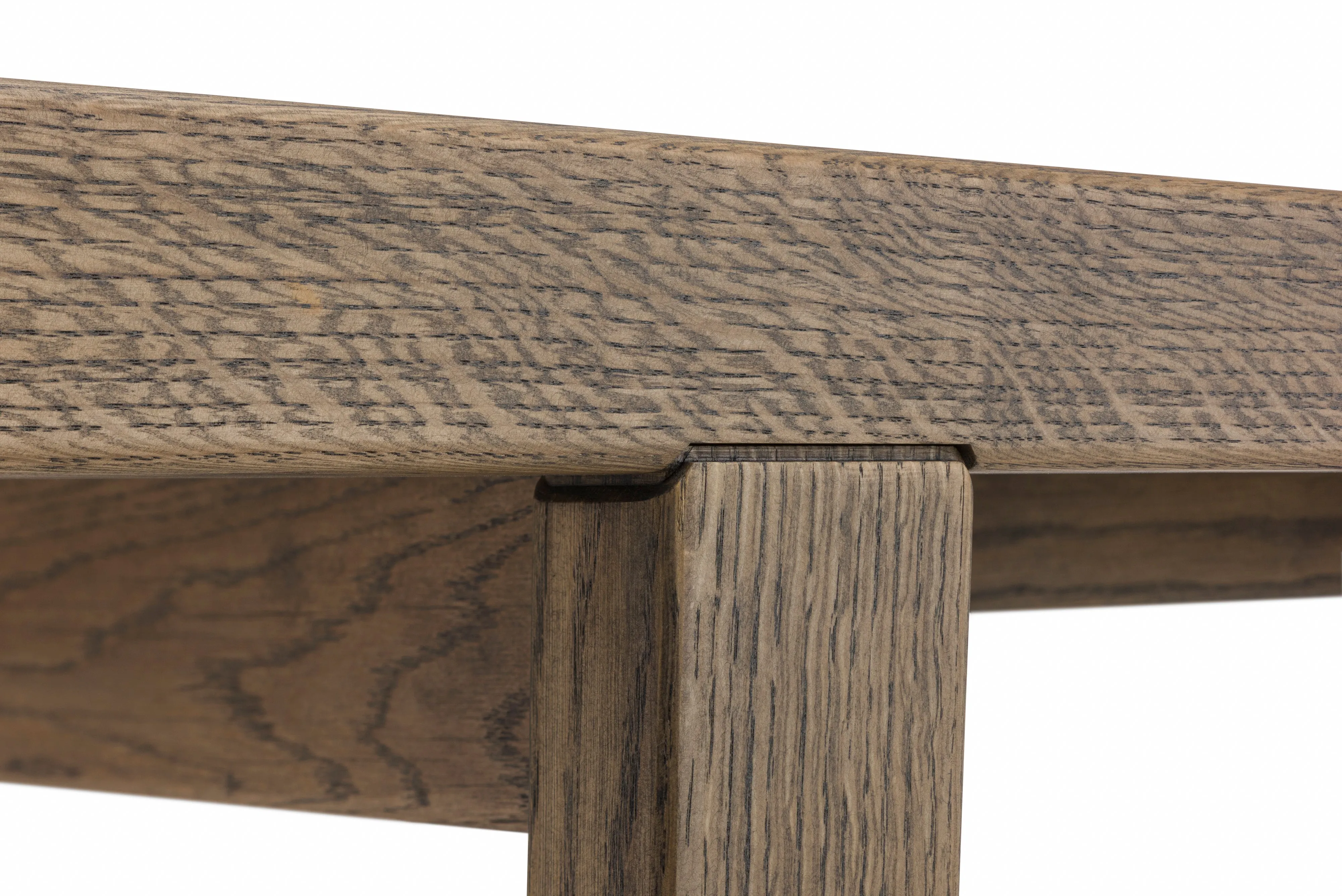 98.6°F OUTDOOR DINING TABLE