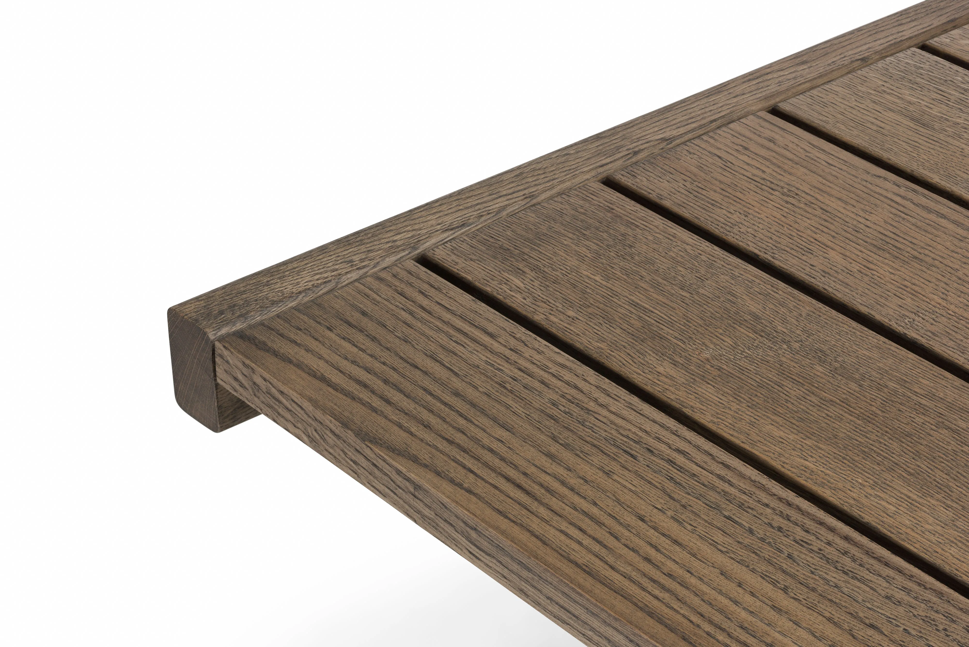 98.6°F OUTDOOR DINING TABLE