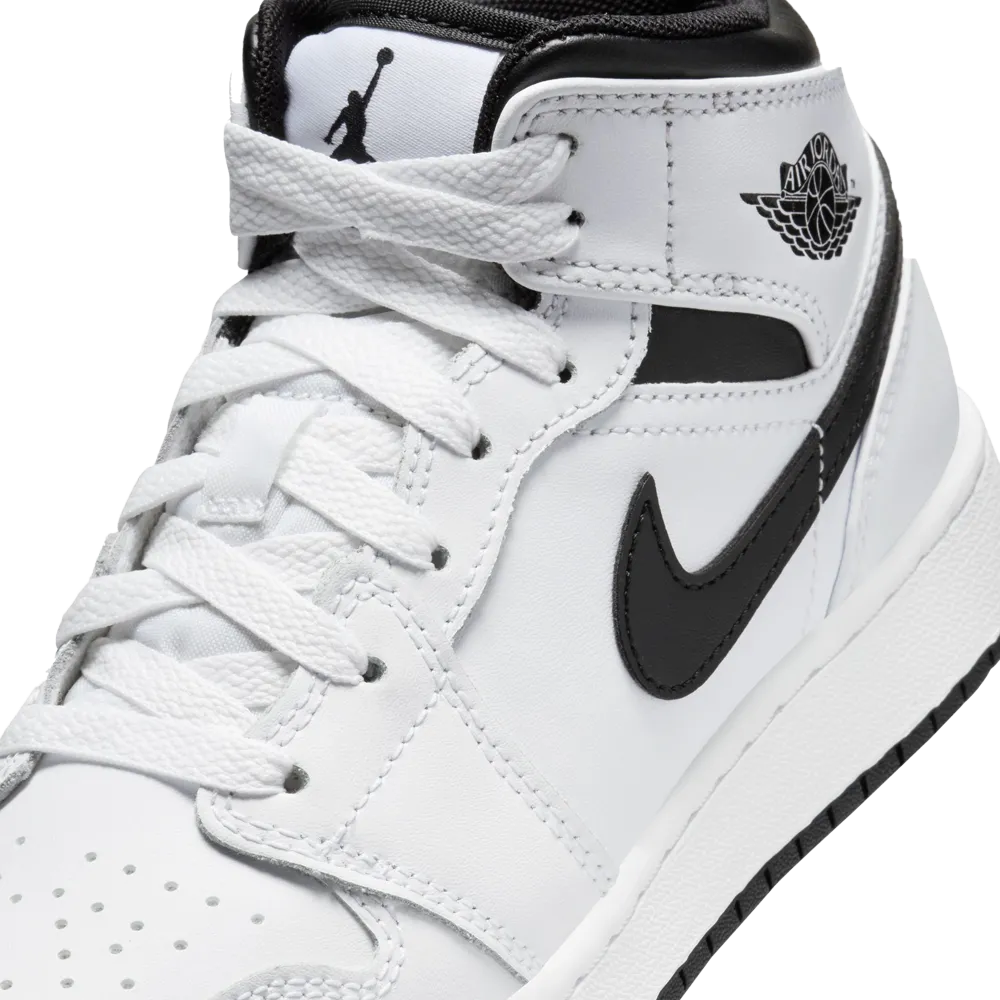 Air Jordan 1 Mid Big Kids' Shoes