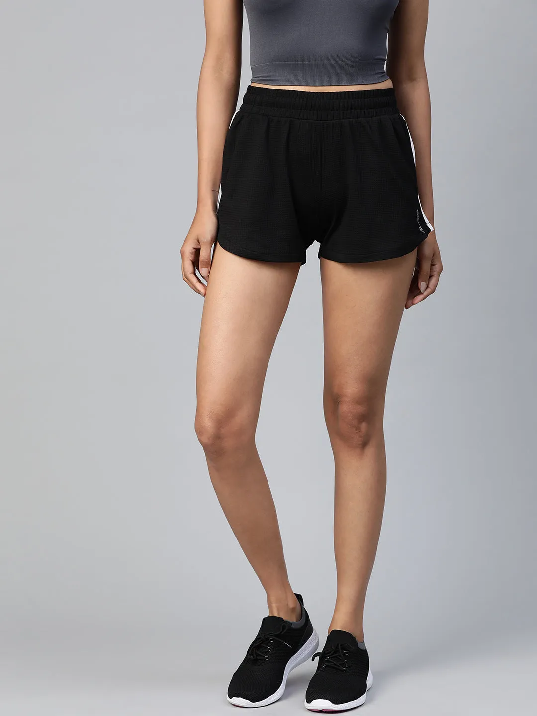 Alcis Women Black Waffle Pattern Regular Fit Sports Shorts
