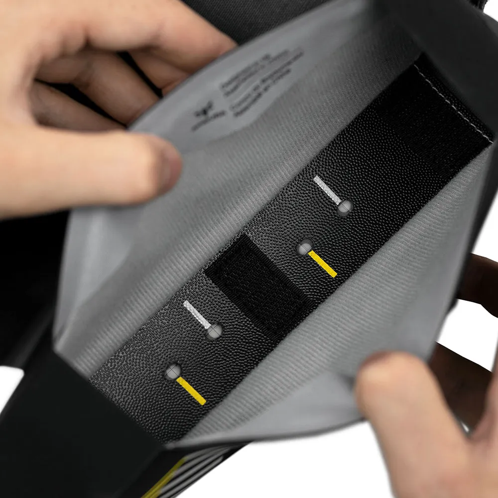 Apidura - Racing Bolt On Top Tube Pack 1L