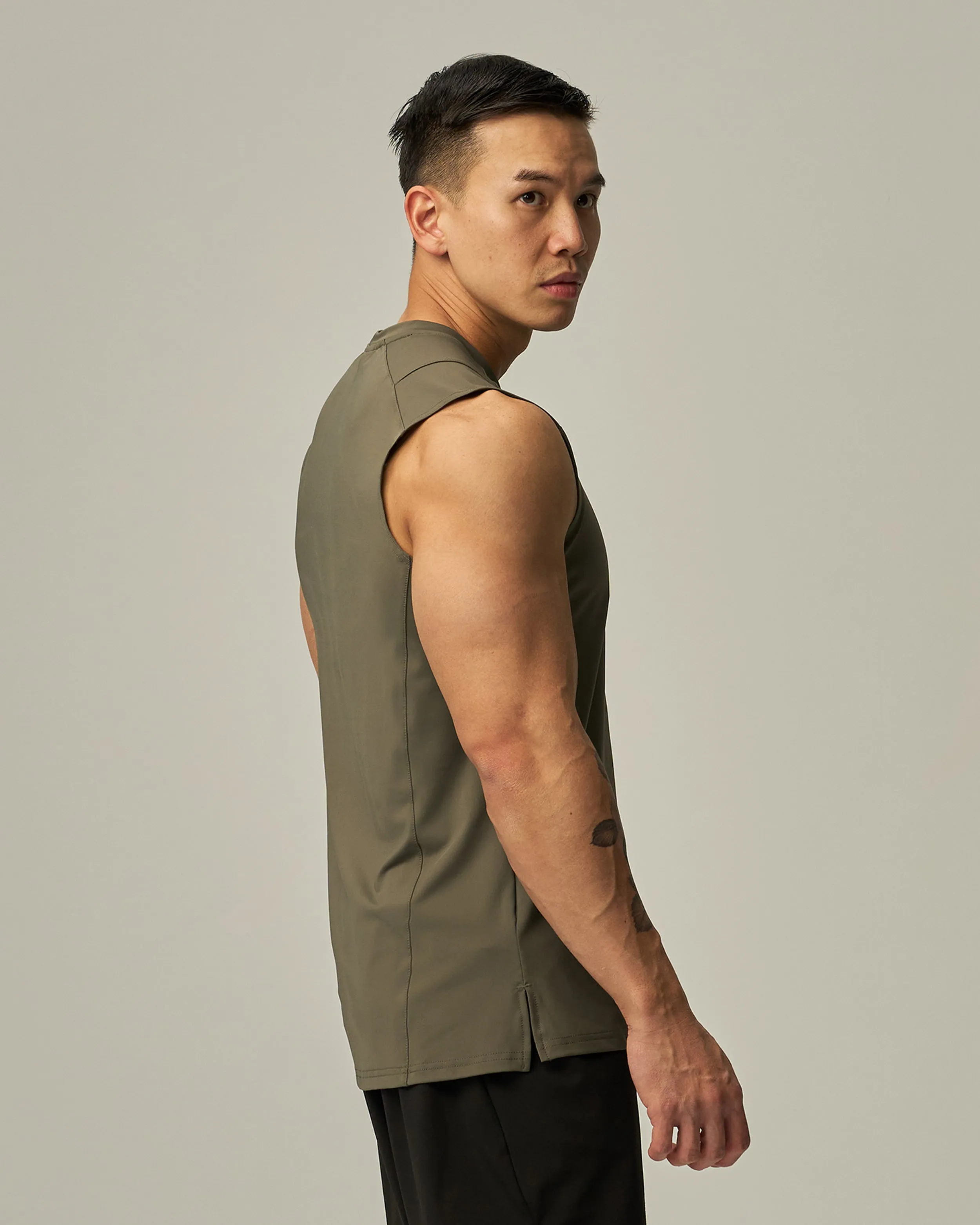 Badge Train Wide Tank Top