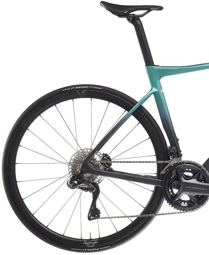 Bianchi Specialissima Pro Ultegra Di2 Carbon Road Bike 2025 - Celeste