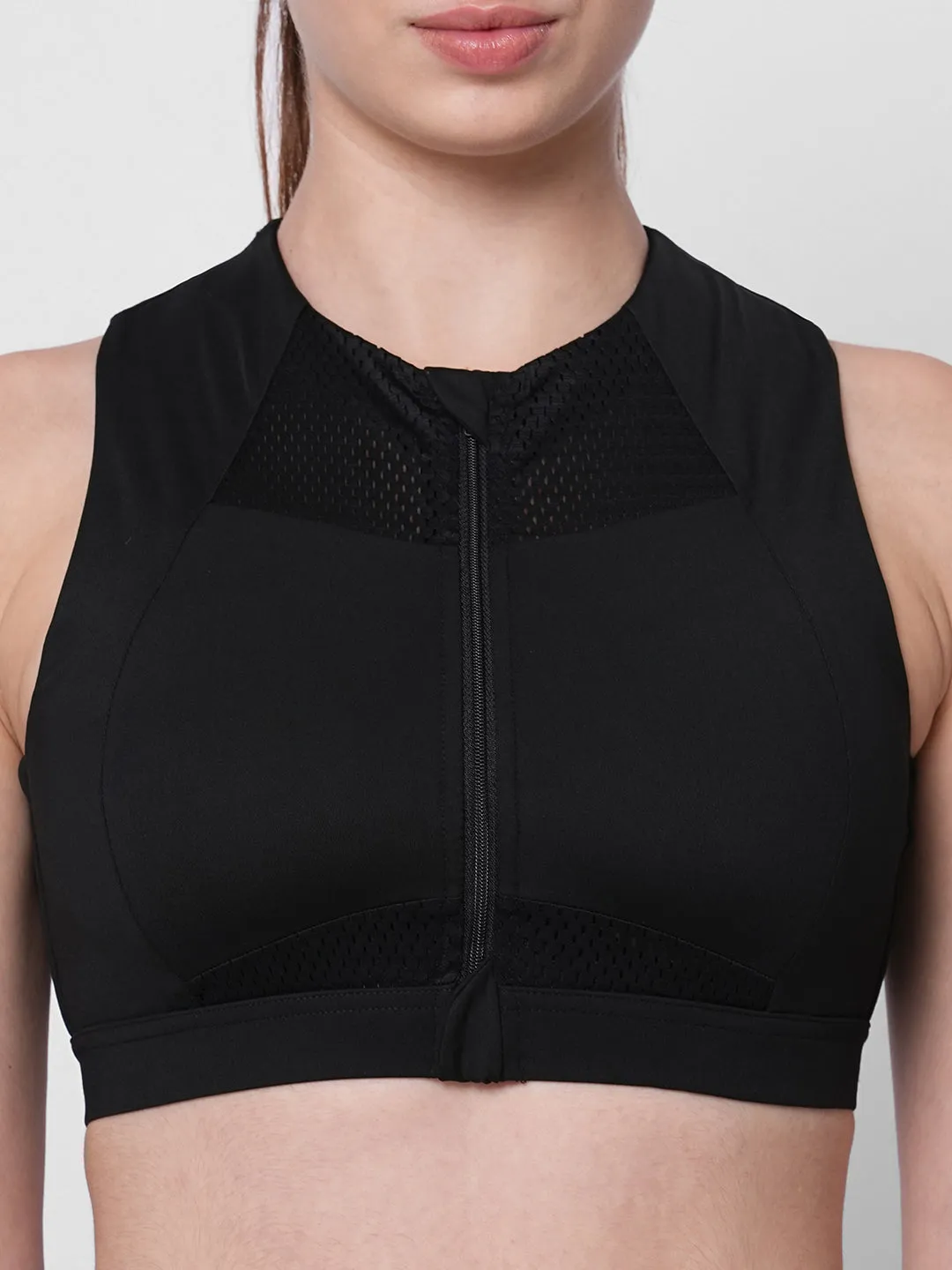Black front zipper sports Bra for better posture