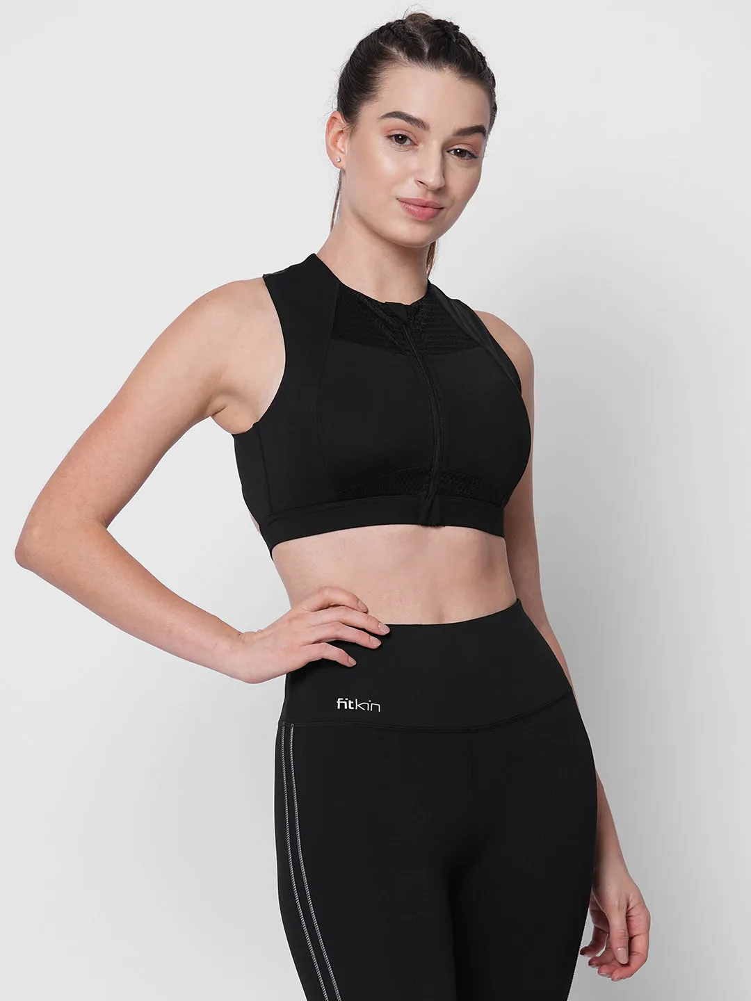 Black front zipper sports Bra for better posture