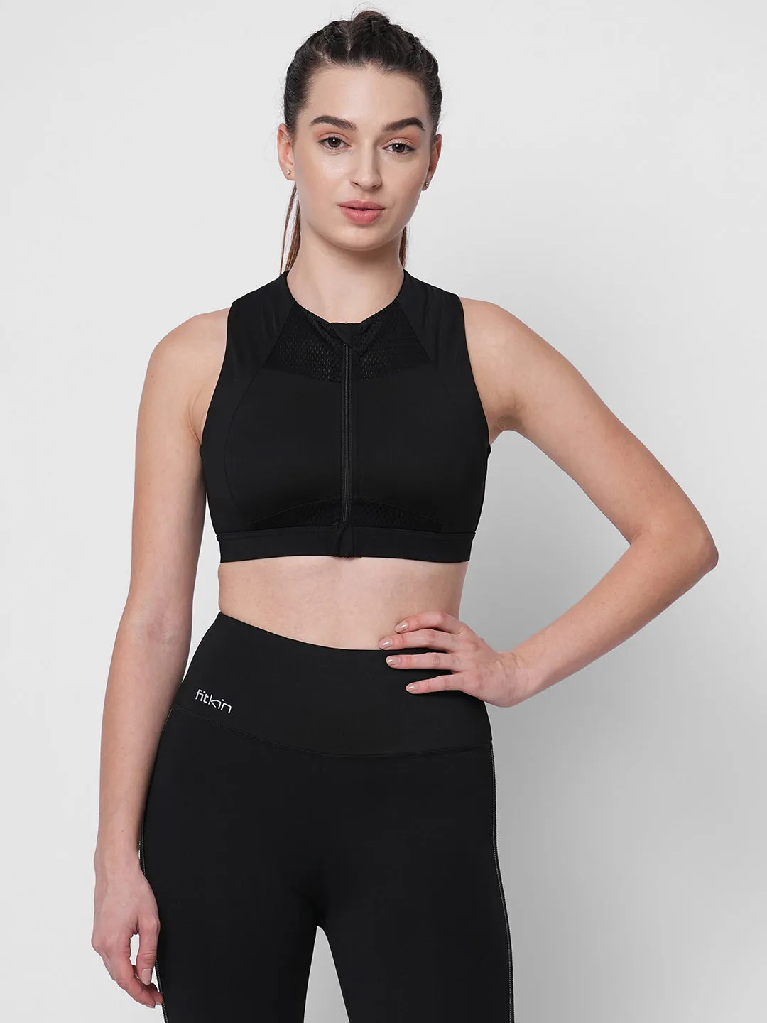 Black front zipper sports Bra for better posture