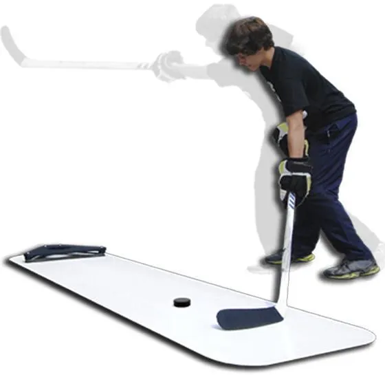 Boomerang Passer Hockey Trainer