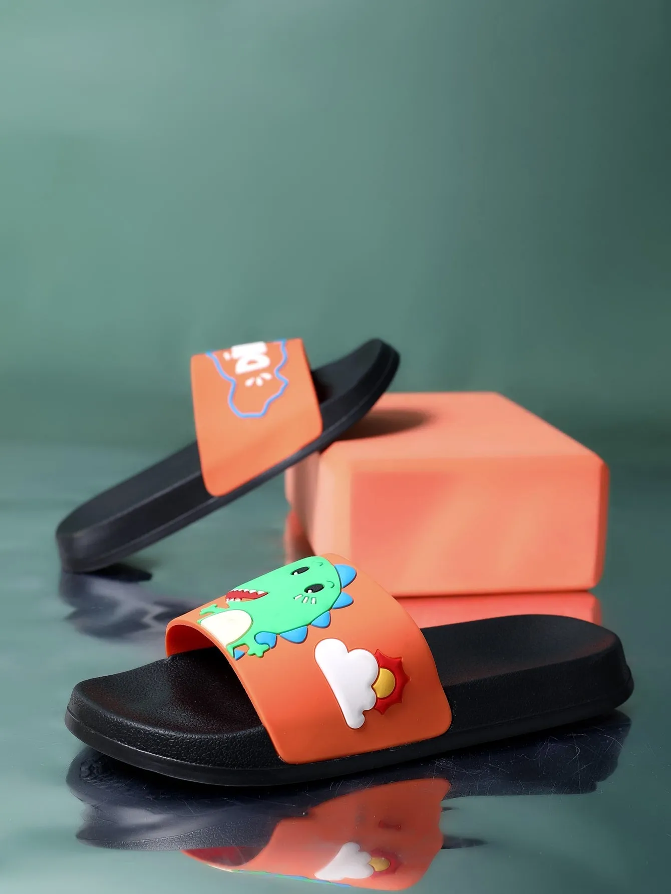 Boys Dinosaur & Letter Graphic Slippers- FDs