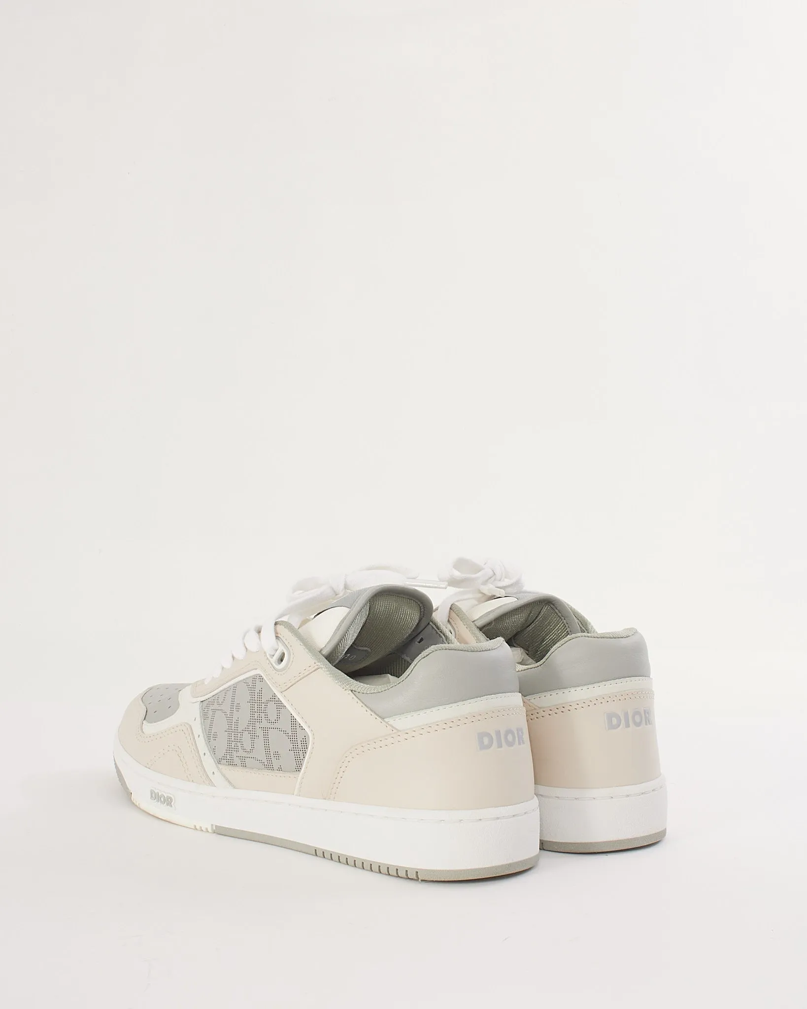 Dior White and Grey Smooth Calfskin Leather Low Top B27 Sneakers - 40