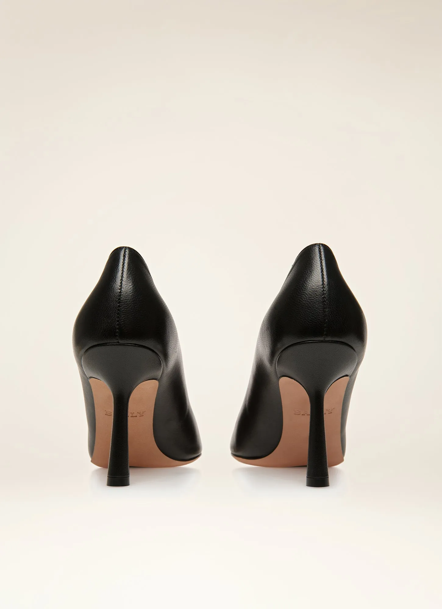 Evanca 85 in Black - Leather Pump Shoes