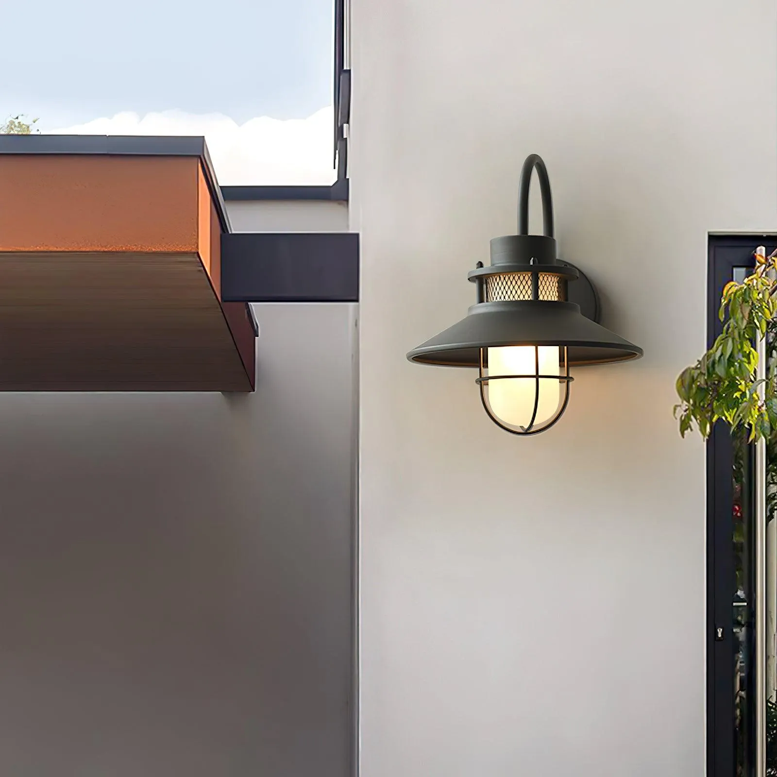 Felix Outdoor Wall Light – Industrial-Style Weatherproof LED Lantern (IP65)