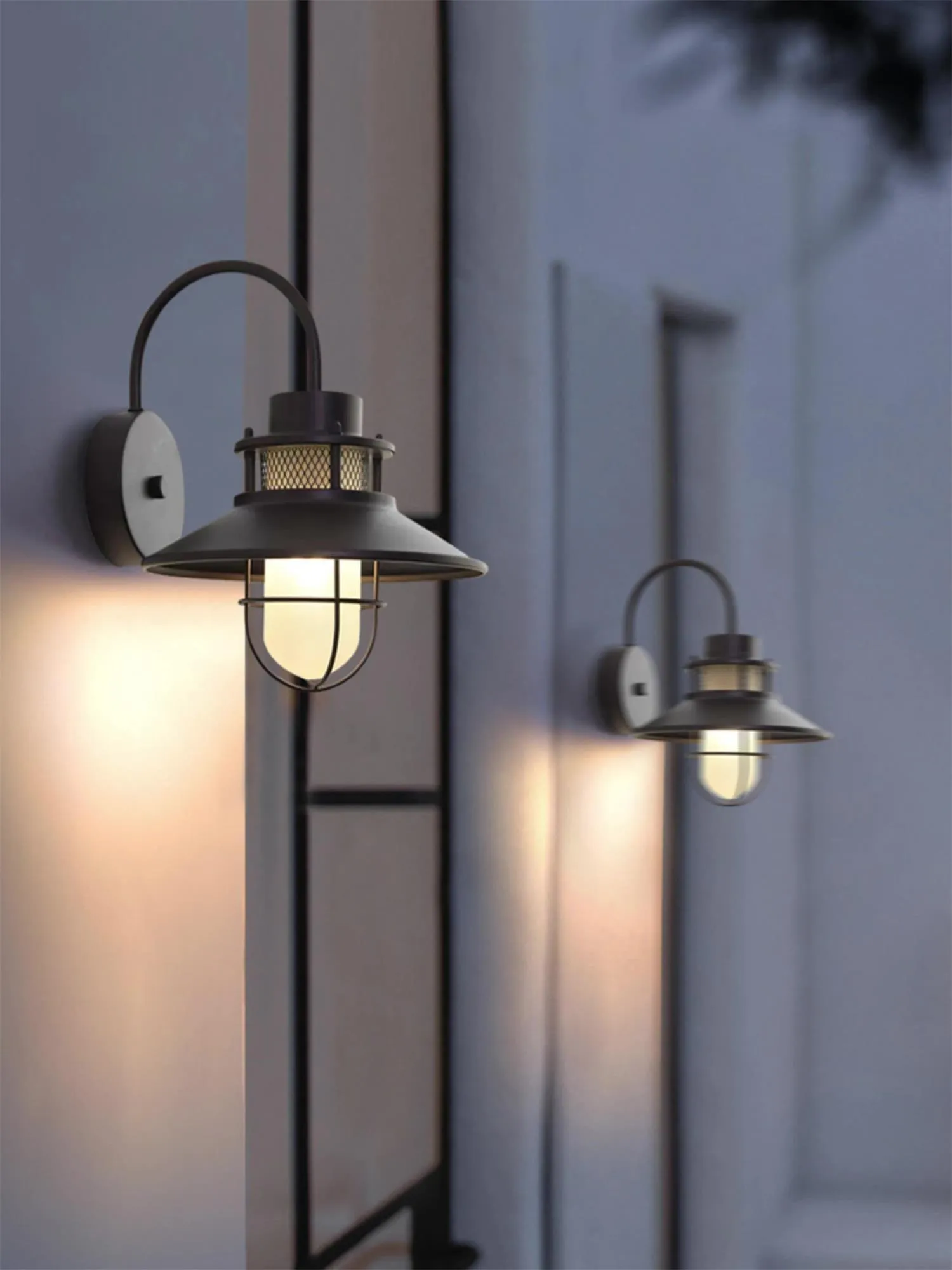 Felix Outdoor Wall Light – Industrial-Style Weatherproof LED Lantern (IP65)