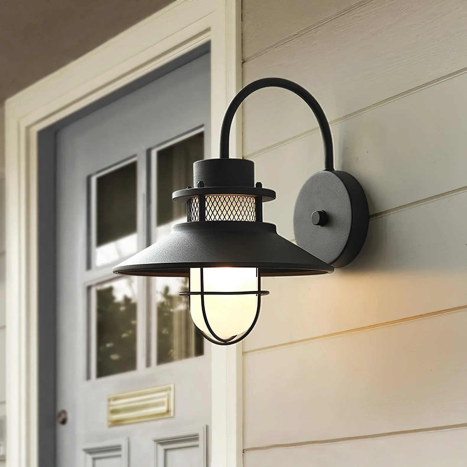 Felix Outdoor Wall Light – Industrial-Style Weatherproof LED Lantern (IP65)