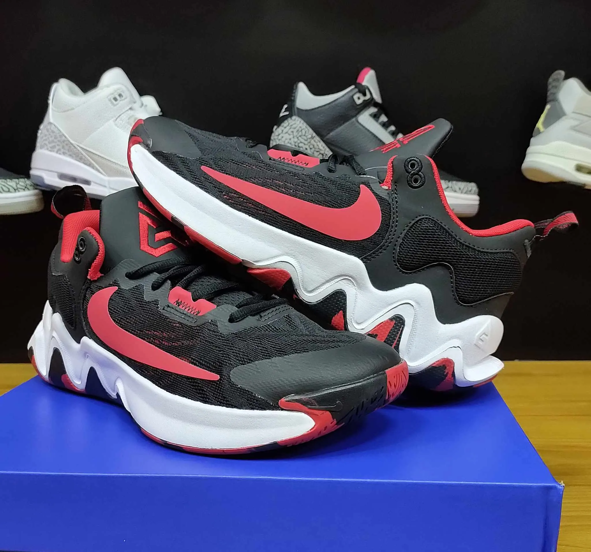 Giannis Immortality Version2 "Black Red"