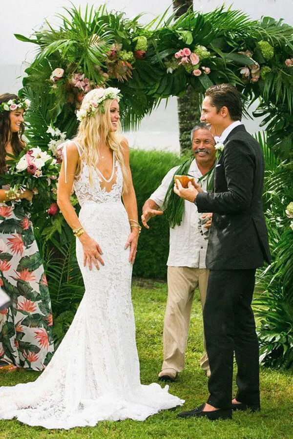 Gorgeous Ivory Lace V-neck Mermaid Country Wedding Dresses | Bridal Gowns, SW274