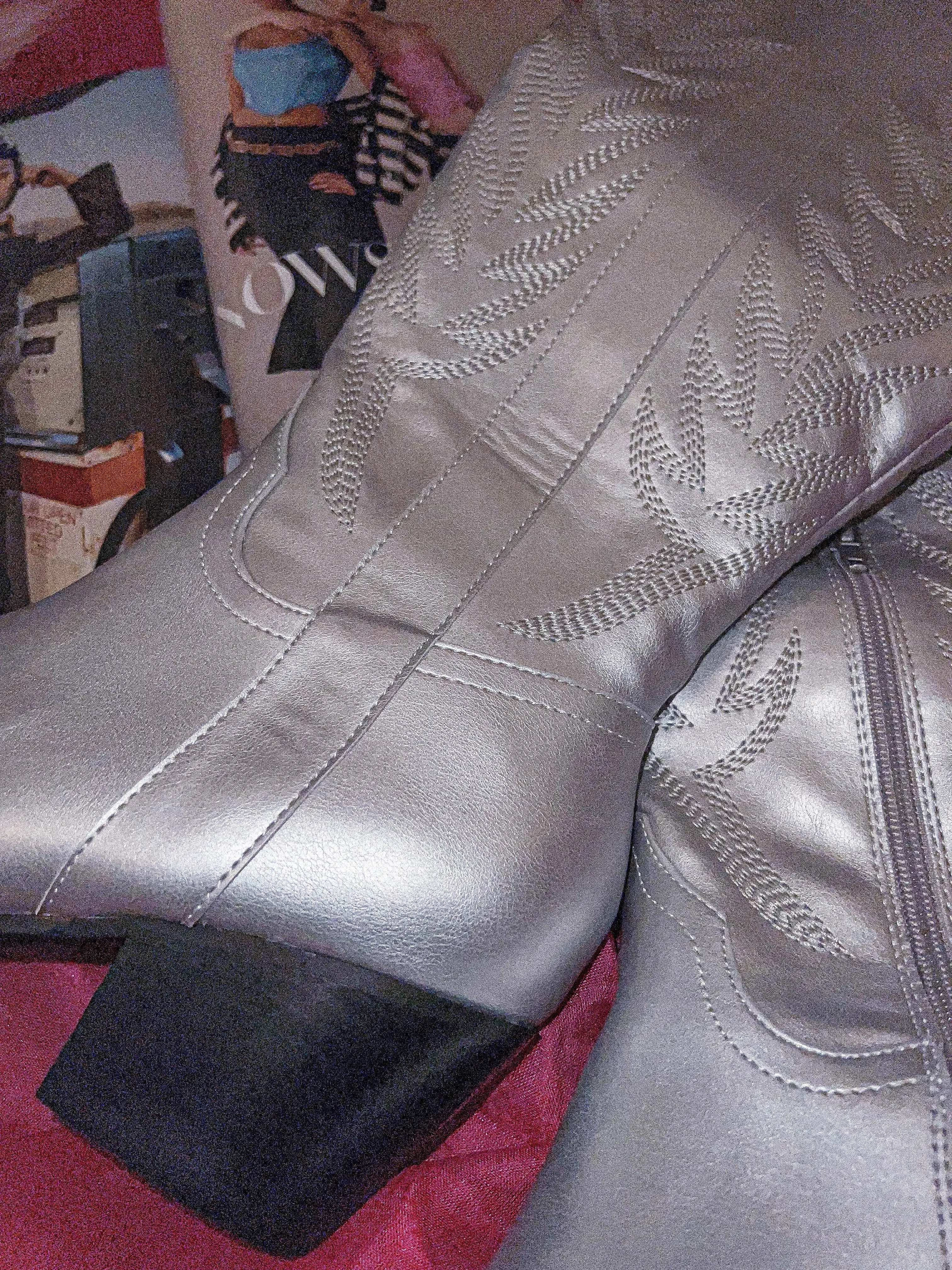 hella bella cowboy boots (SILVER)
