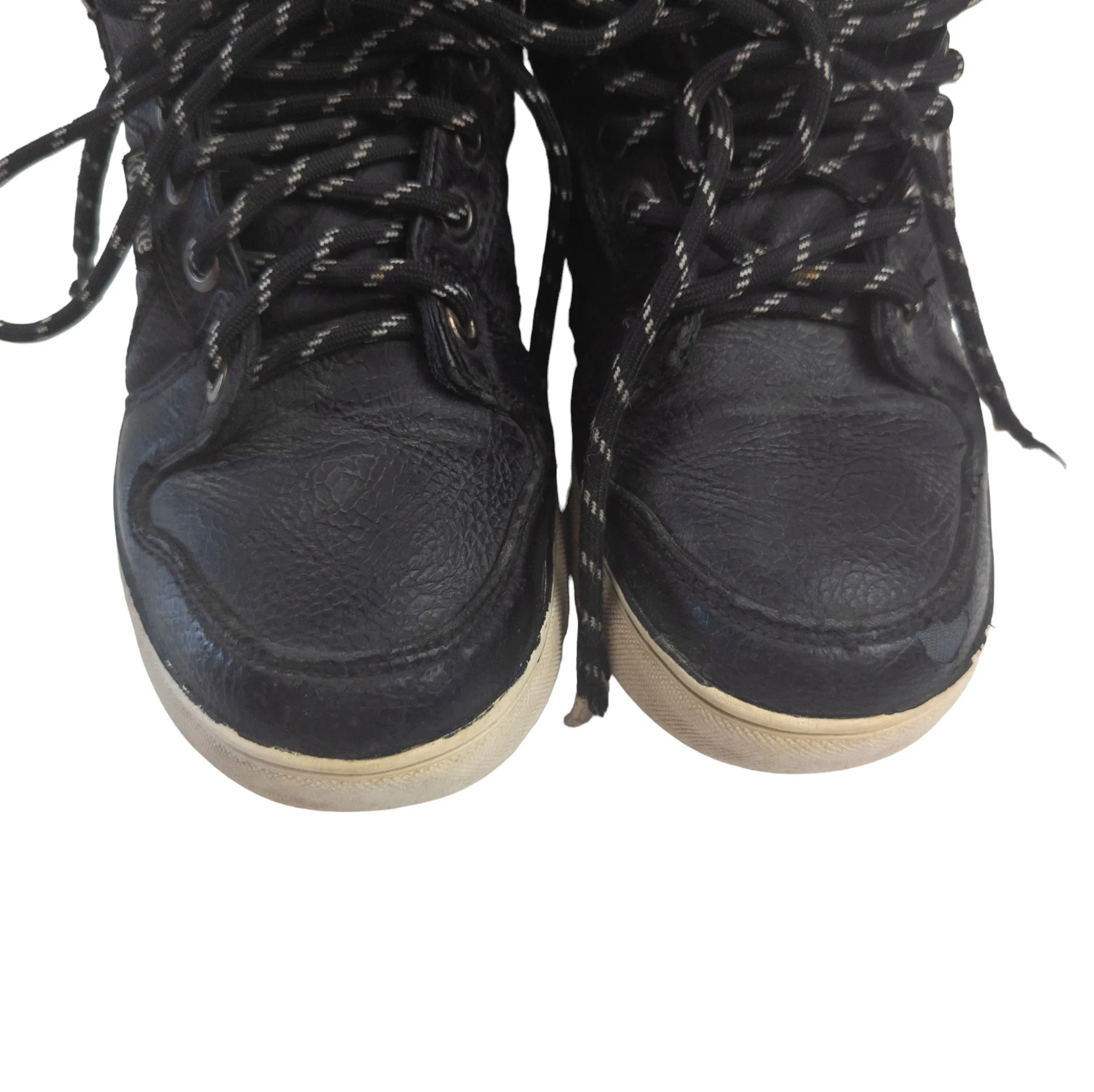 Konkrete shoes 1
