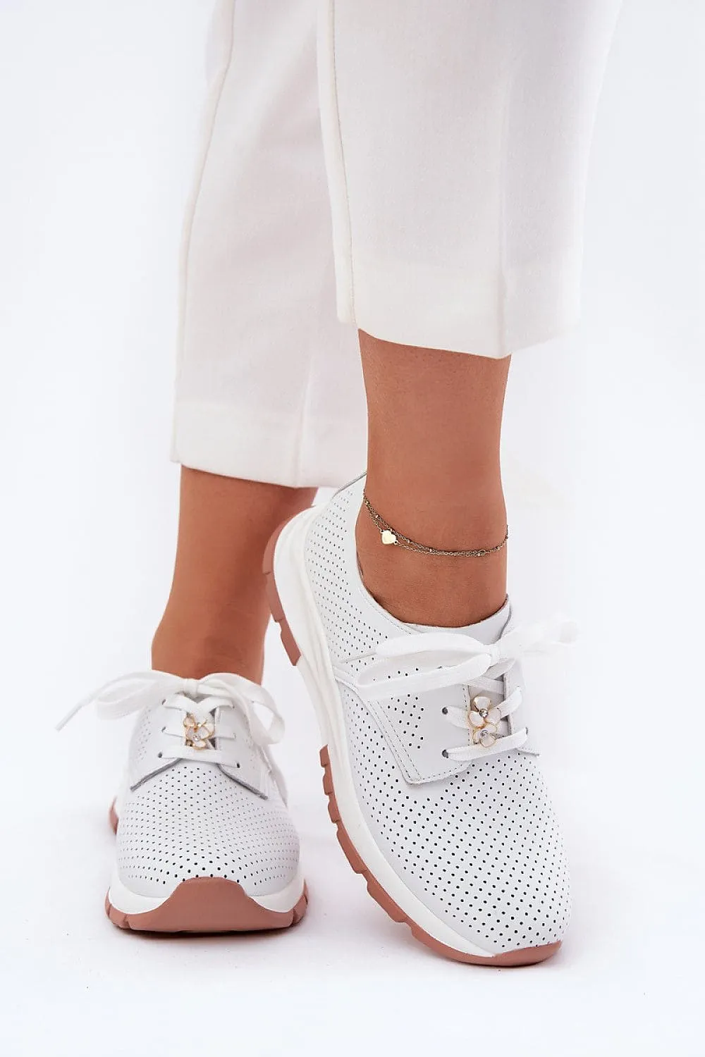 Low Shoes Step in style