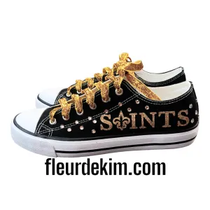 Low top tennis shoes (plain front)