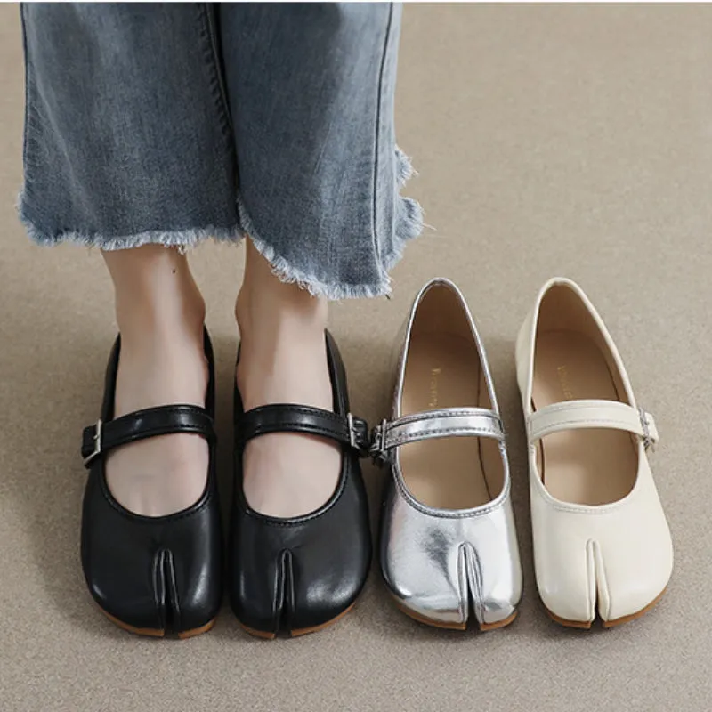 Mary Jane Shoes Cute Slim Split Toe Soft Flat Women's Shoes