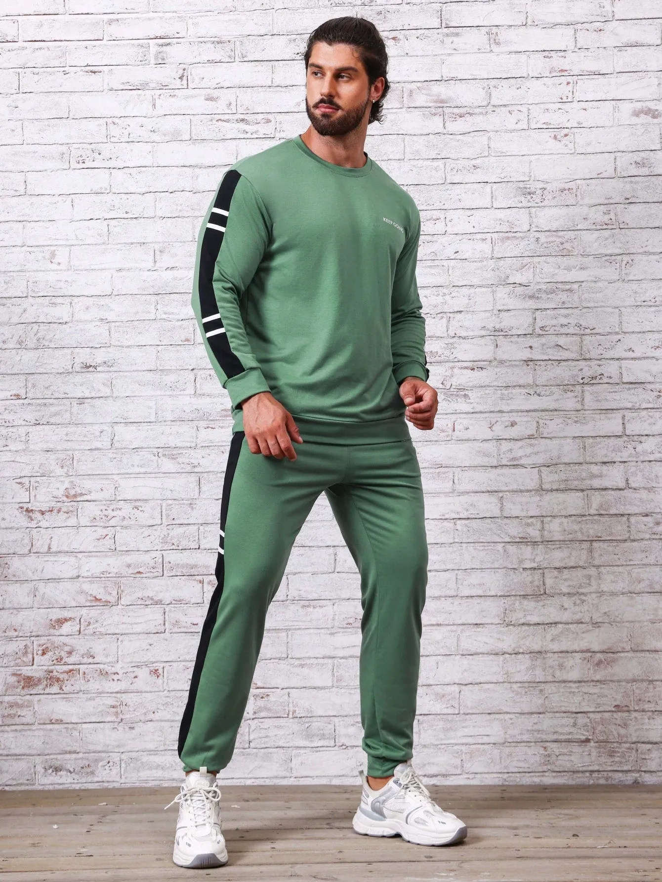 Men Letter Graphic Contrast Side Seam Sports Set