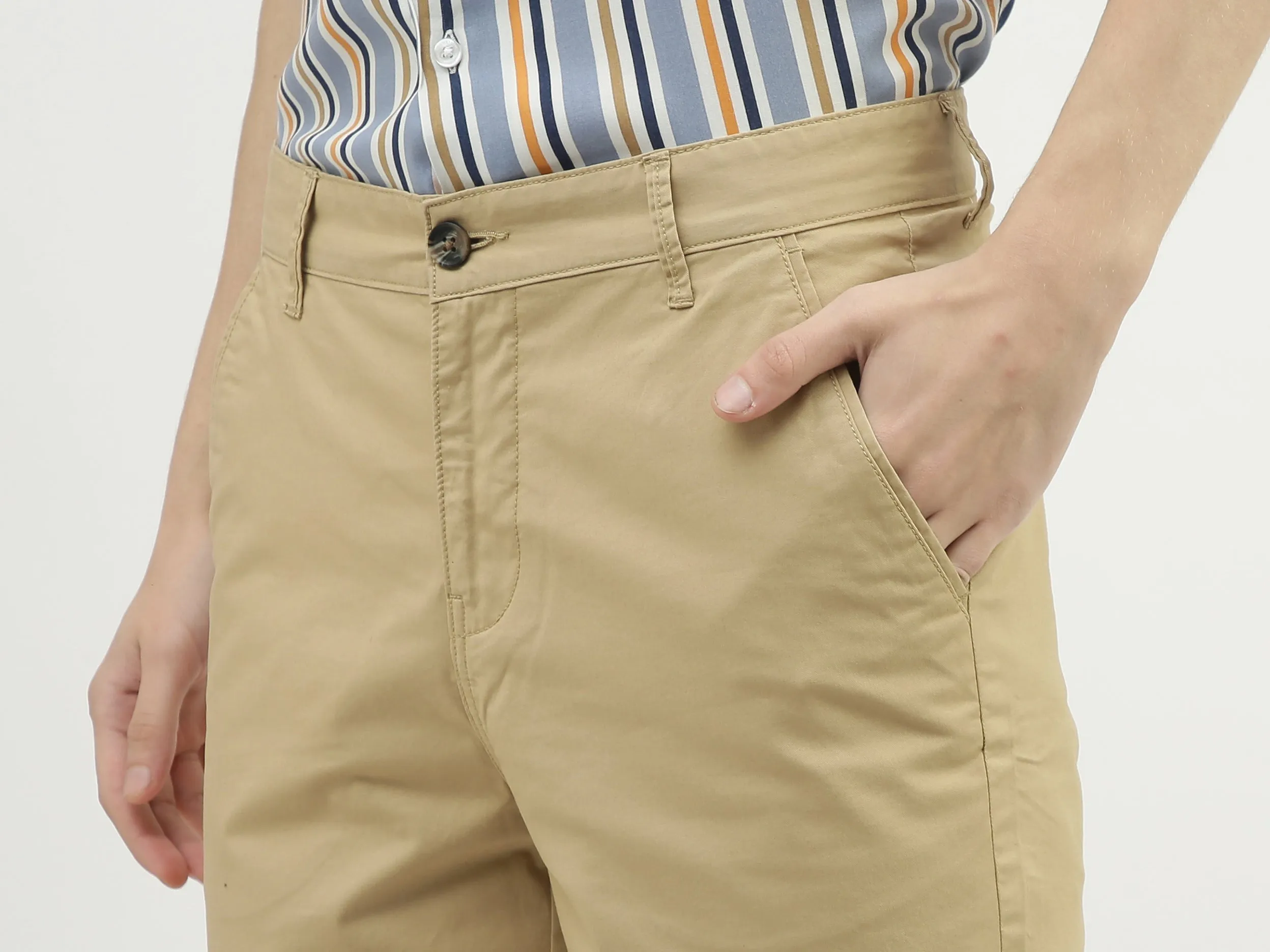 Men Solid Slim Fit Shorts