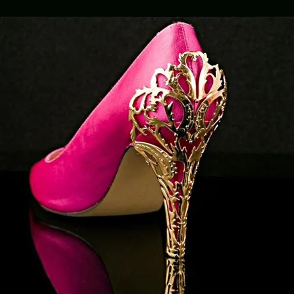 Metal Curling Shoe Decoration