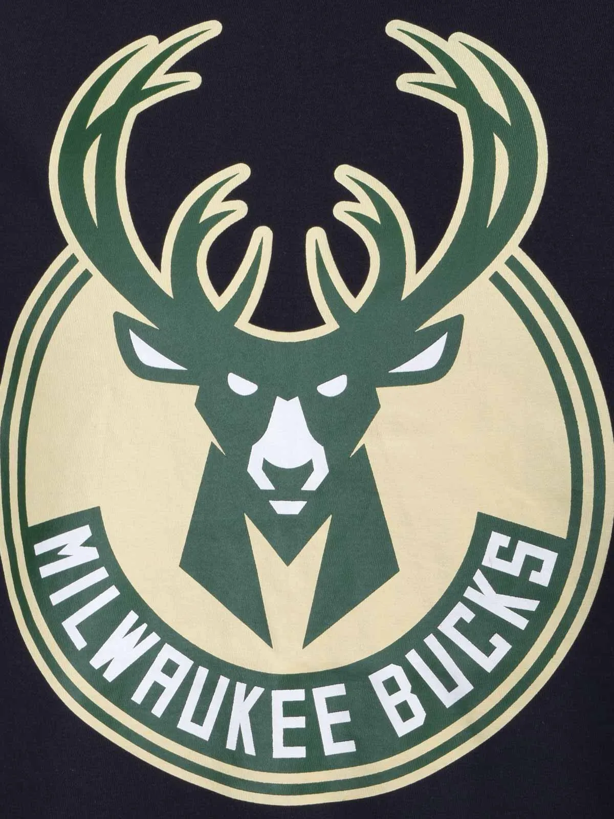 Milwaukee Bucks: Classic Crest T Shirt