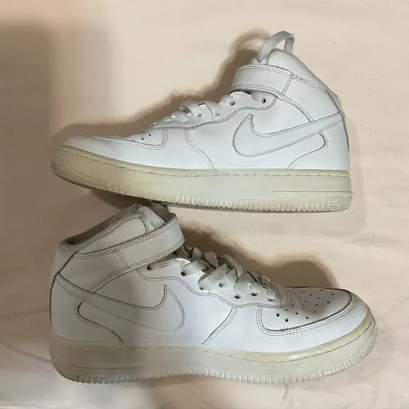 Nike Air Force 1 Mid White Shoes Size 5.5Y