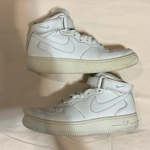 Nike Air Force 1 Mid White Shoes Size 5.5Y