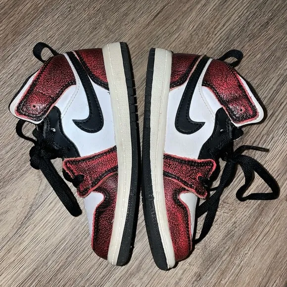 Nike Air Jordan 1 shoes Mid SE GS Wear Away Infrared 23 FB0566-006 size - 9C