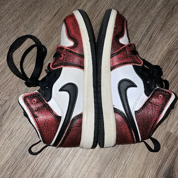 Nike Air Jordan 1 shoes Mid SE GS Wear Away Infrared 23 FB0566-006 size - 9C