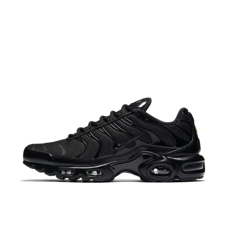 Nike Air Max Plus TN Triple Black Sneakers