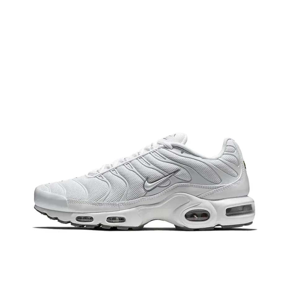 Nike Air Max Plus TN Triple Black Sneakers