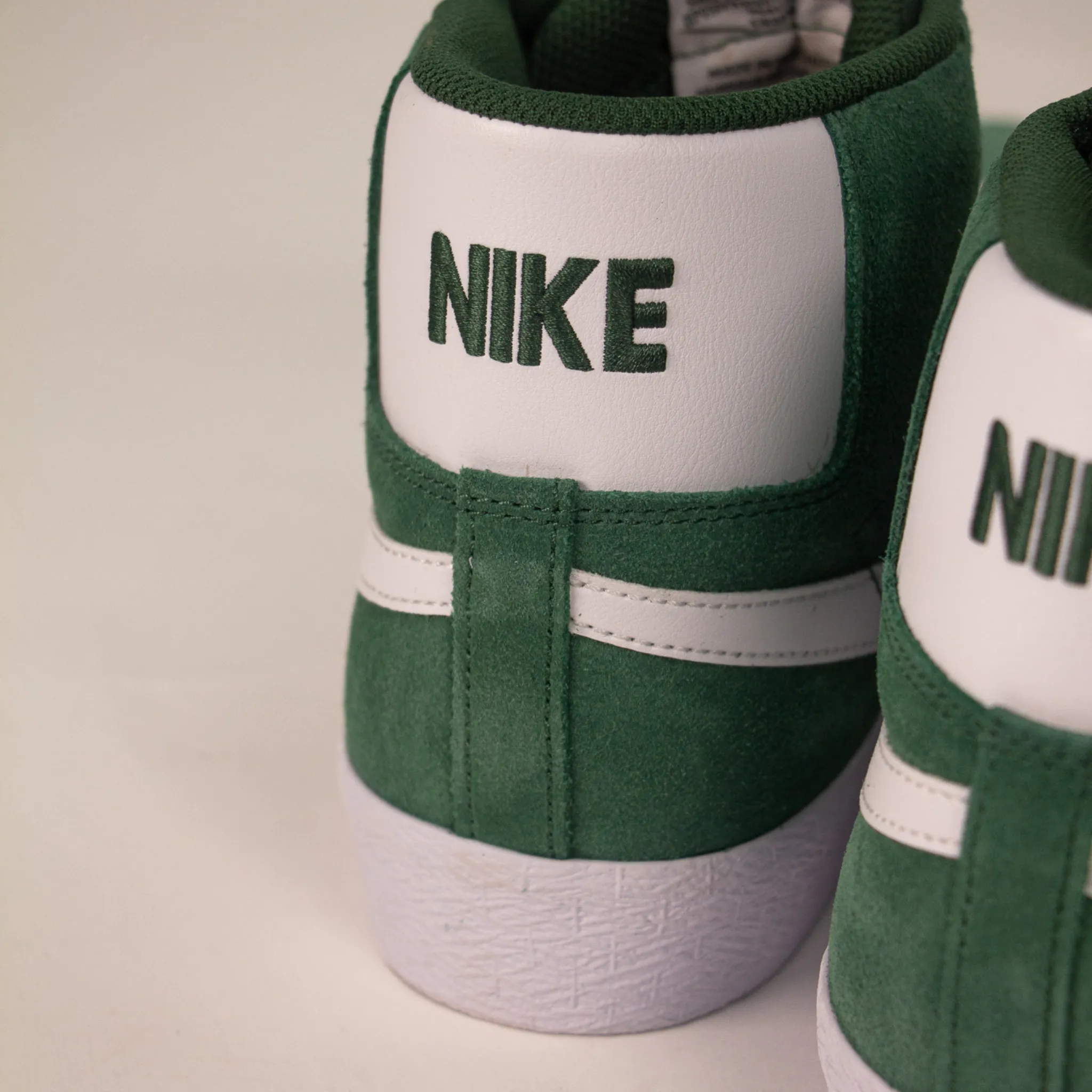 Nike SB Blazer Mid - FIR/WHITE-FIR-WHITE