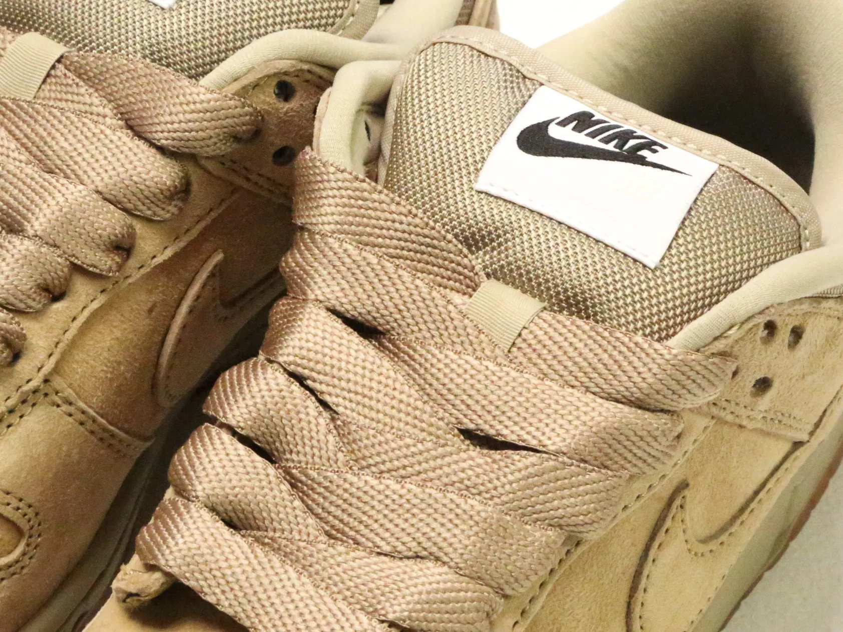 Nike SB Dunk Low Pro B - Parachute Beige