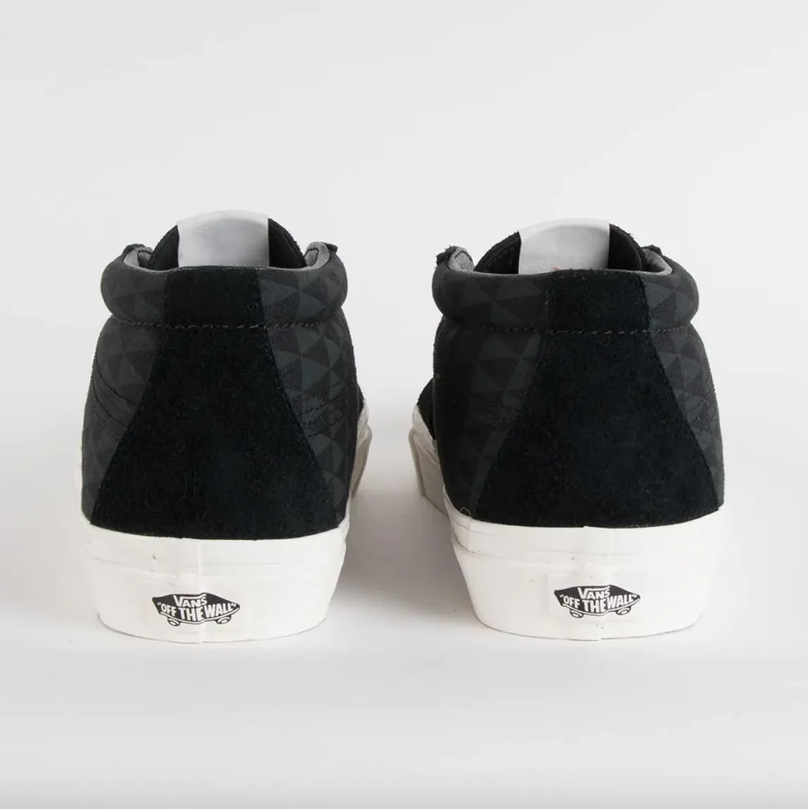 SK8 MID 83 DX - PILGRIM PIRATE BLACK/CLOUD DANCER SALE