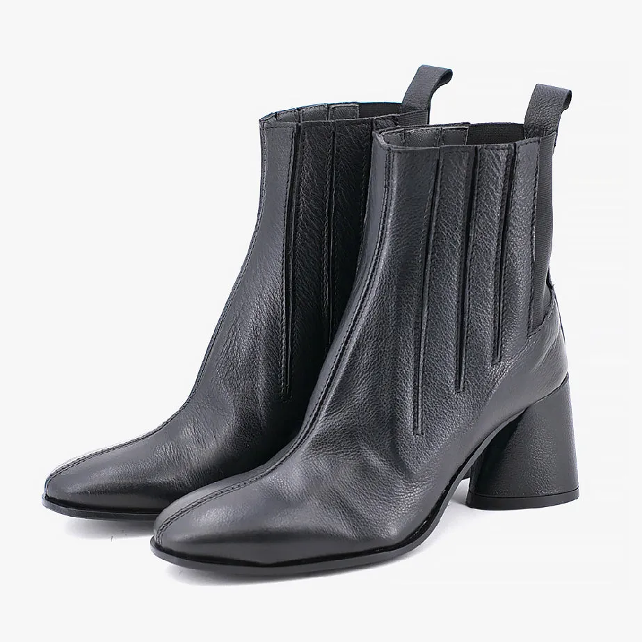 Trinity Shootie