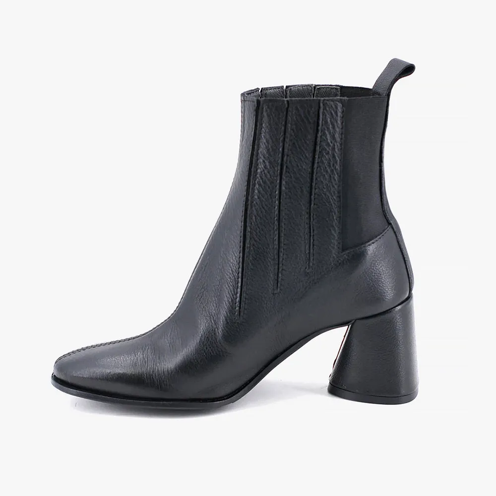 Trinity Shootie