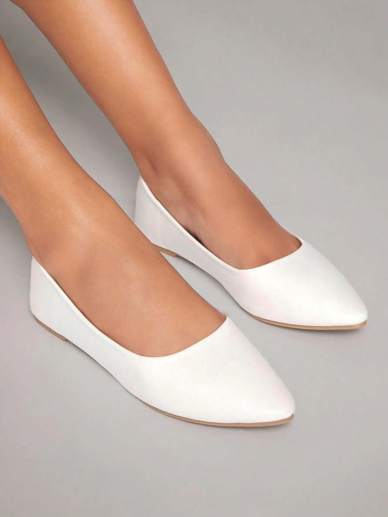 Wide Feet Pointy Toe Ballerina Shoes