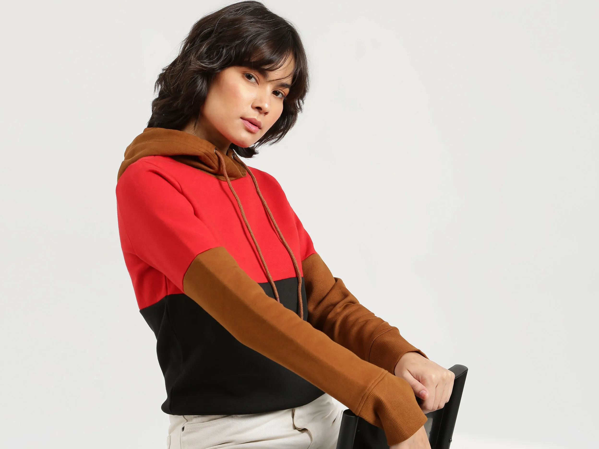Women Colorblocked Closed Sweatshirt